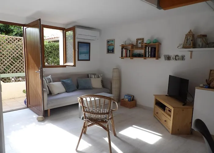 Holiday home Bleu Soleil *